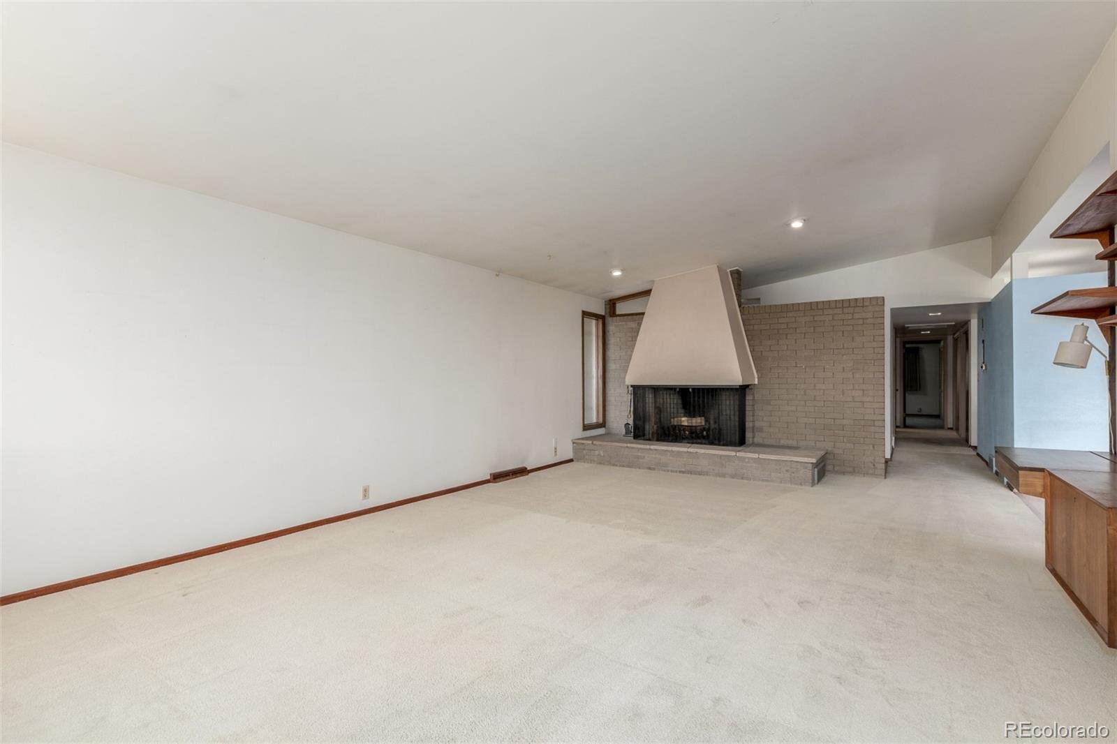 Building Photo - 680 S Canosa Ct