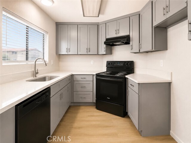 Building Photo - 8598 Tamarind Ave