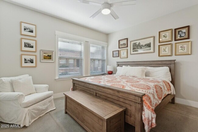 Building Photo - 1400 E Bethany Home Rd