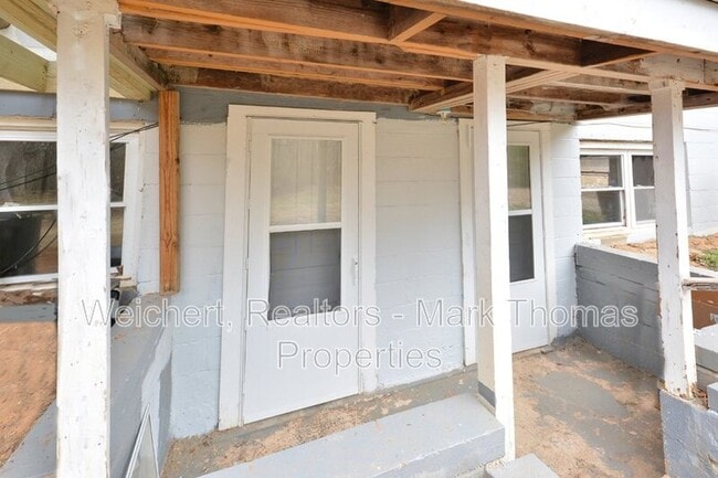 Building Photo - 1150 Shelton Rd