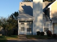 Building Photo - 1508 Fairfax Dr