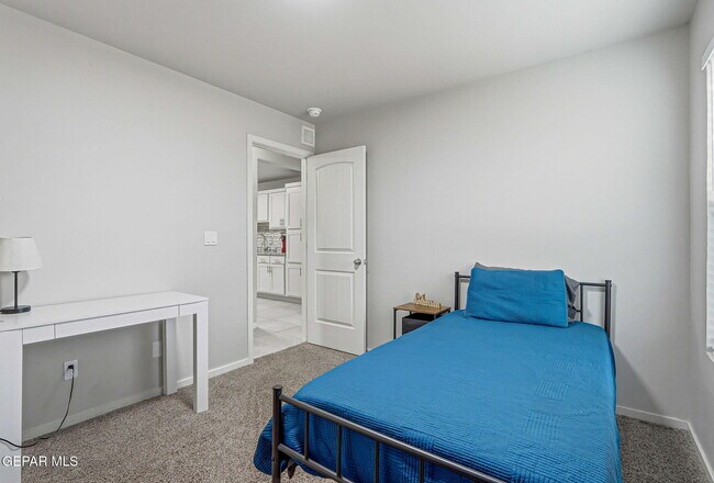 Building Photo - 664 Paseo Modesto Dr