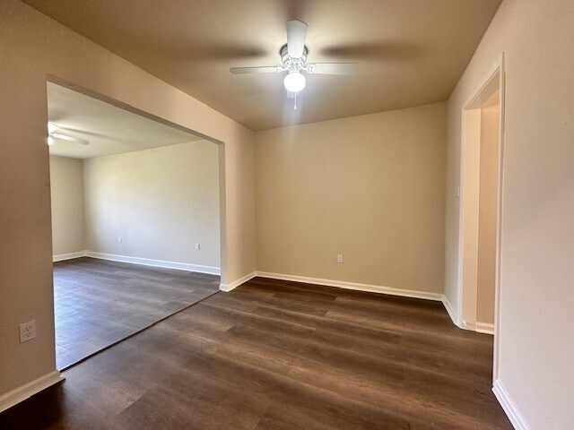 Building Photo - 818 Overland St