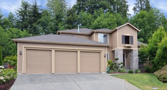 Primary Photo - An Elegant impeccably maintained home with...