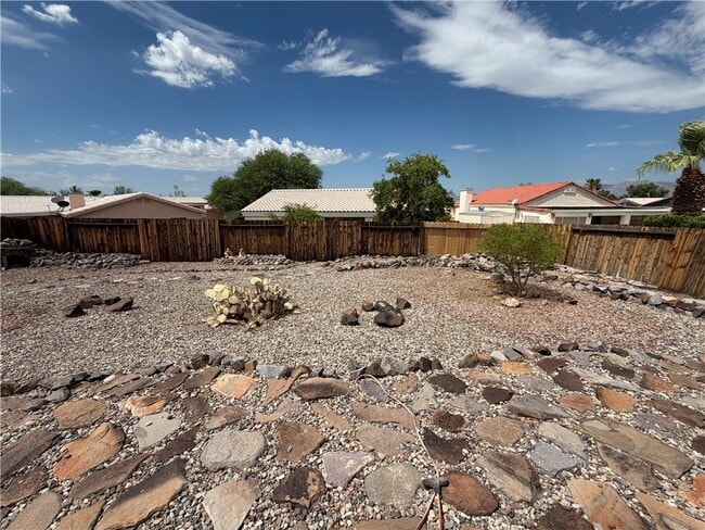 Building Photo - 6529 Lantana Dr