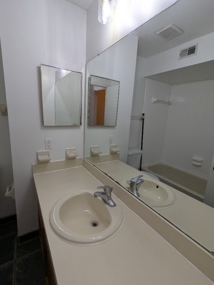 Building Photo - 11313 Stratton Park Dr