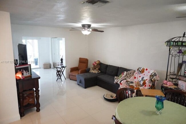 Building Photo - 1389 W 71st St