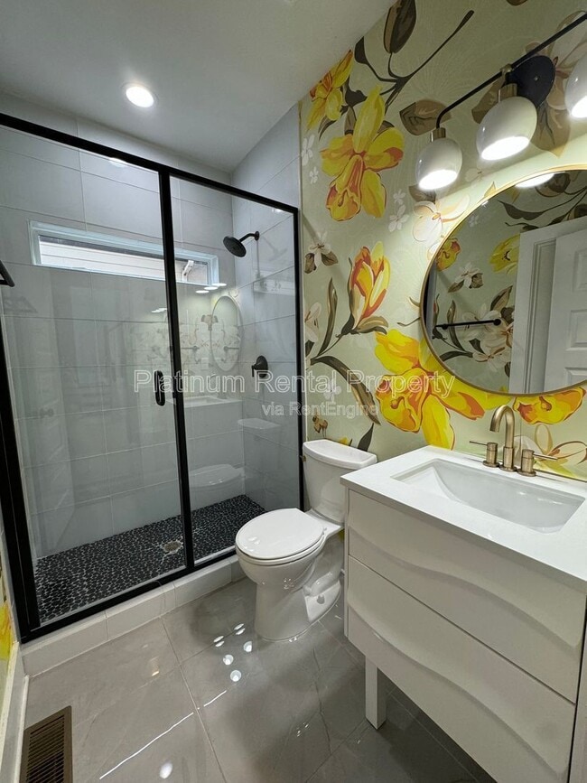 Building Photo - 150 Dahlgren St SE