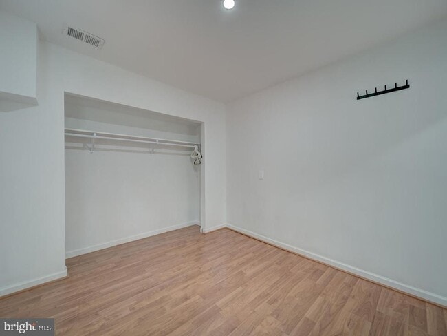 Building Photo - 6625 Harrison Ln