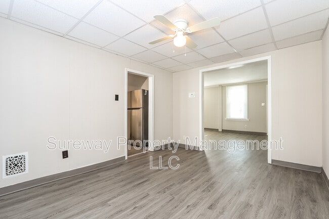 Building Photo - 8 W 8th St