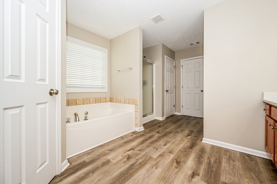 Building Photo - 1024 Levista Dr