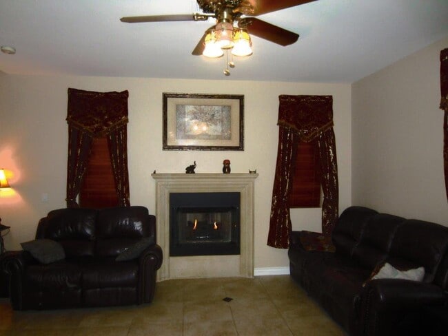 Building Photo - 1751 Watercrest Way