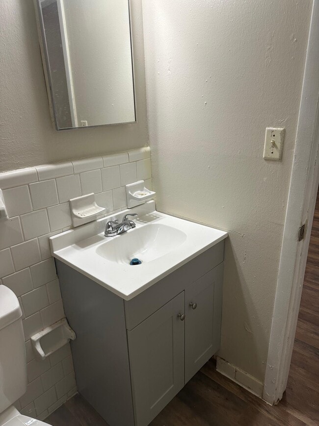 Building Photo - 2307 Columbia Ct
