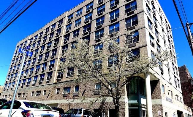 Building Photo - The Willows at Park Pointe
