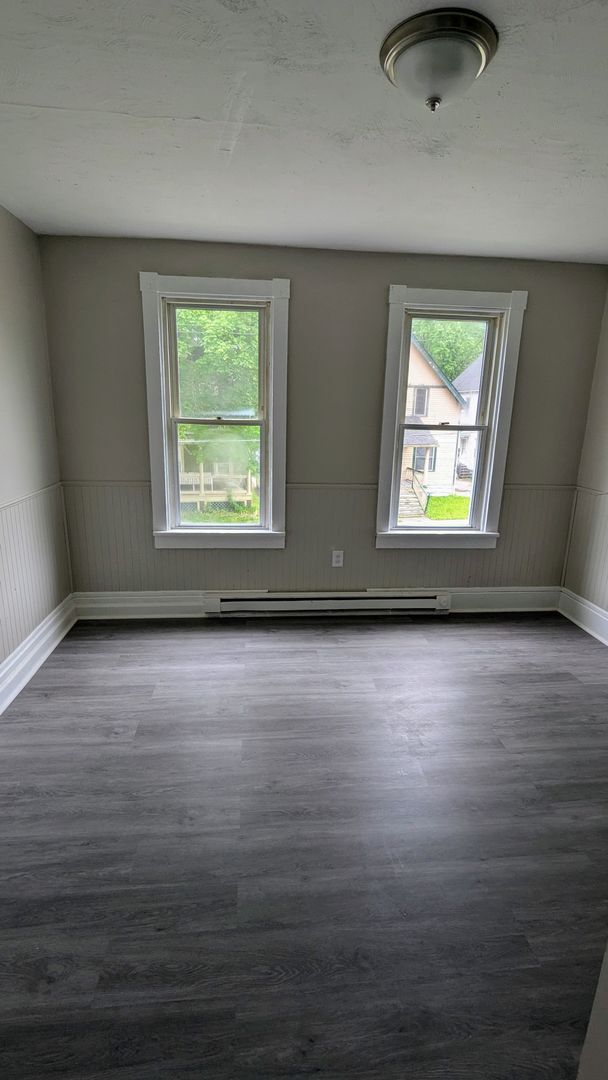 Building Photo - 3854 W 40th St