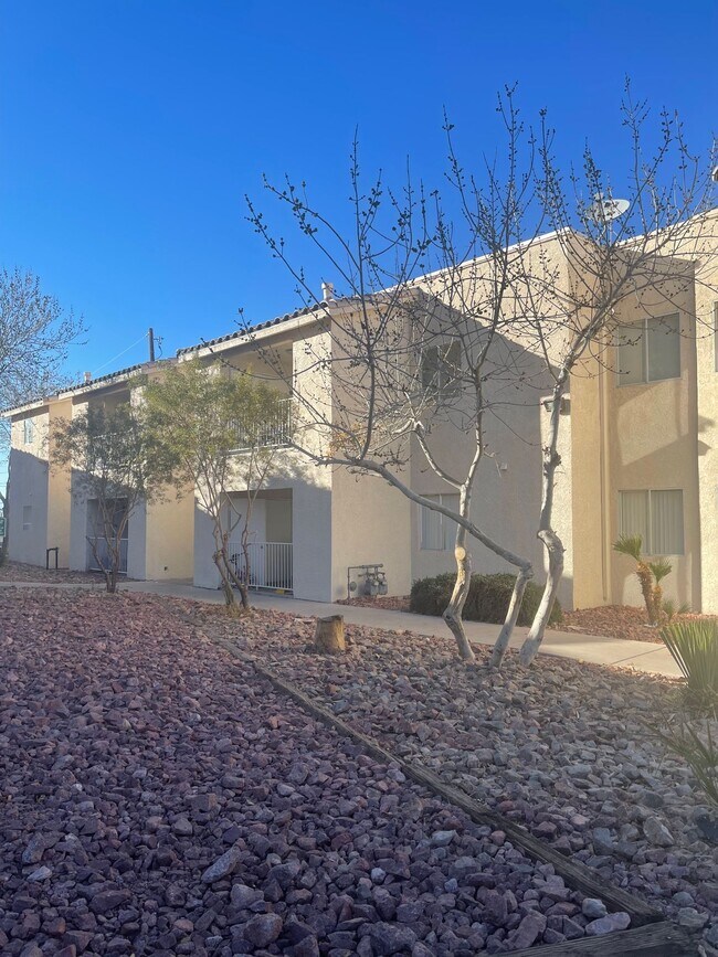 Building Photo - Parkview Apartments