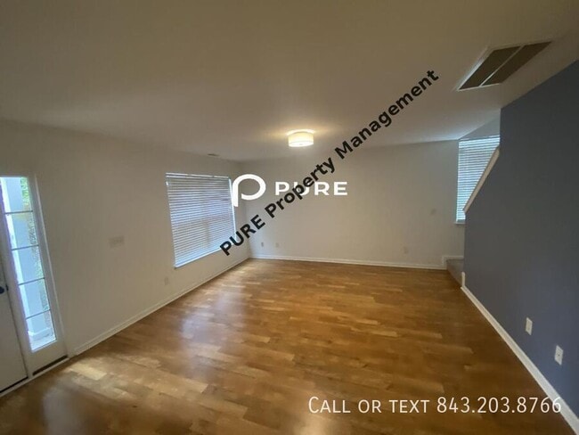 Building Photo - 1221 Wando Shores Dr