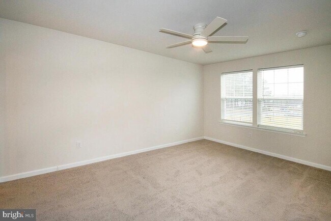 Building Photo - 117 Mazzeo Dr