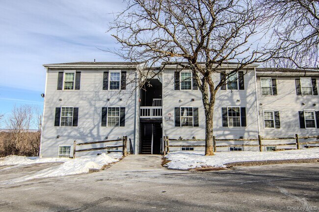 Building Photo - 7 Lexington Hills Rd