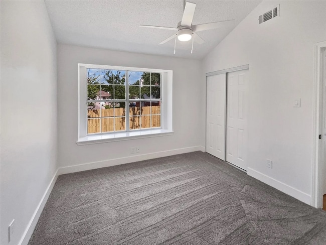 Building Photo - 1102 Cain Ct