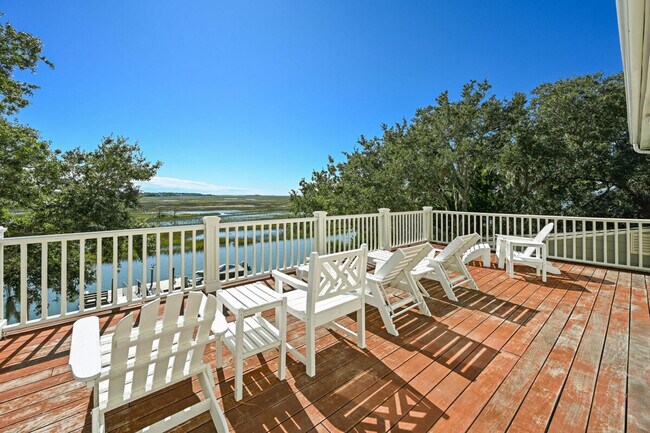 Building Photo - 3482 Luvan Blvd