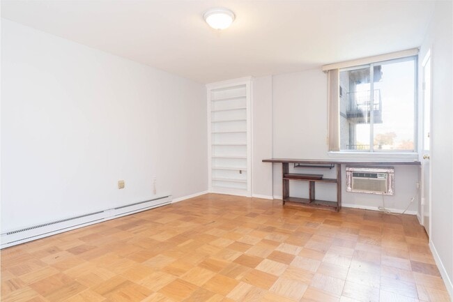 Building Photo - 1 Bed 1 Bath Condo in Barcroft Hills