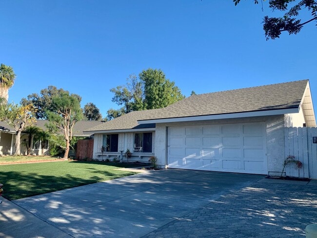 Building Photo - Charming Single Story Mission Viejo Home A...