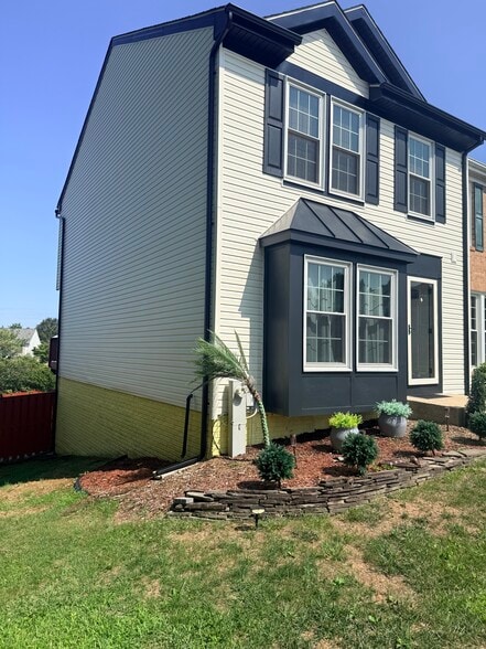 Building Photo - 27 Ashmill Ct