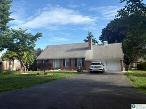 Building Photo - 285 Bridle Path Rd