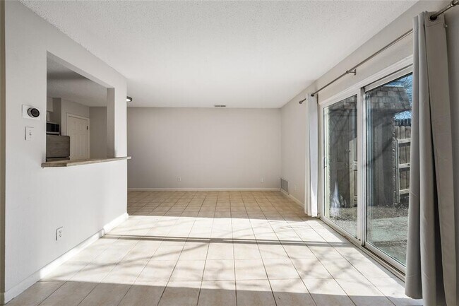 Building Photo - 2304 Barton Village Cir