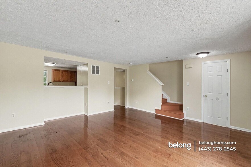 Building Photo - 8918 Pembrook Woods
