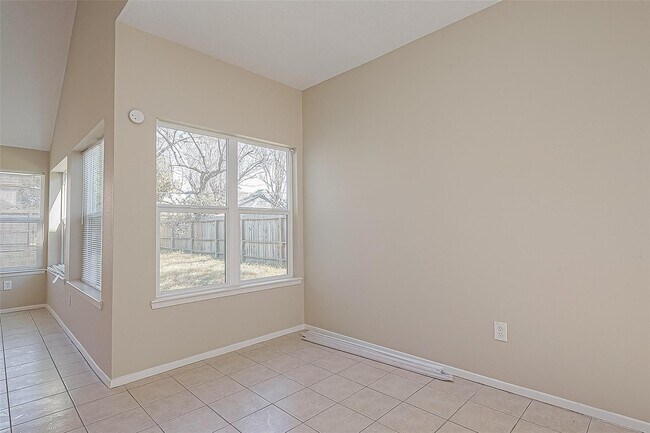 Building Photo - 15730 Oak Mountain Dr