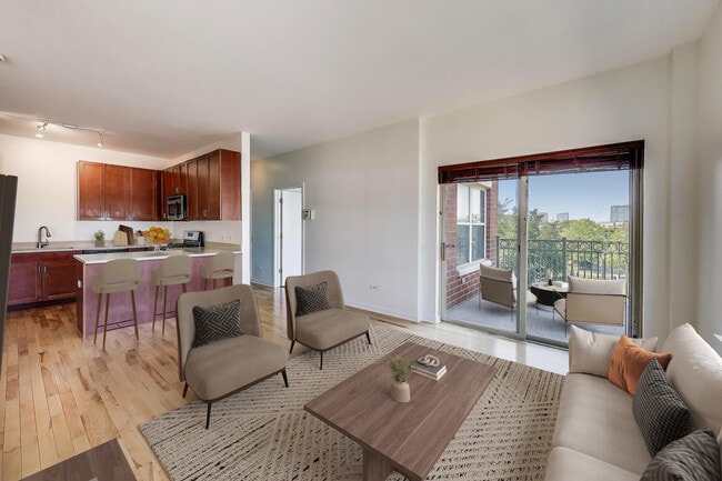 Building Photo - 1155 W Roosevelt Rd