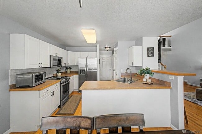 Building Photo - 13056 Harrison Dr