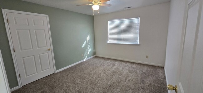 Building Photo - 8084 N Ridge Loop E