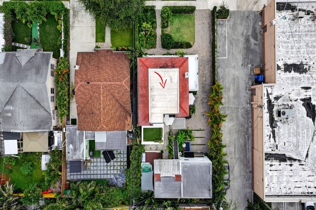 Building Photo - 412 El Prado