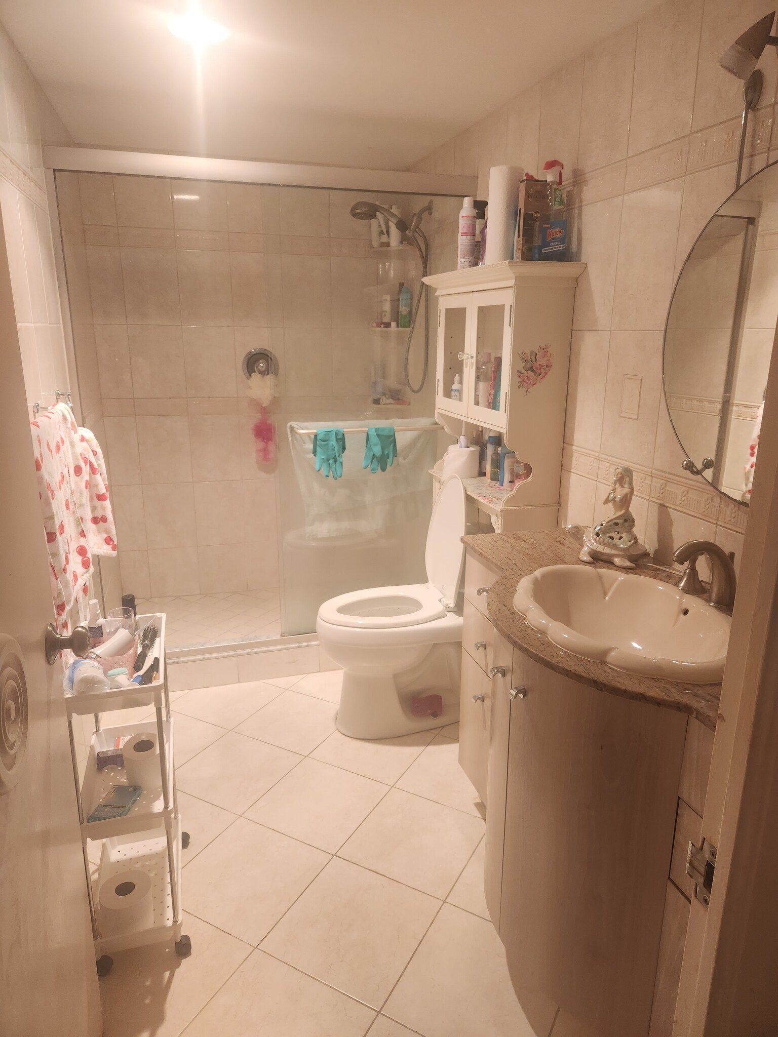 Your own bathroom. - 4100 Galt Ocean Dr