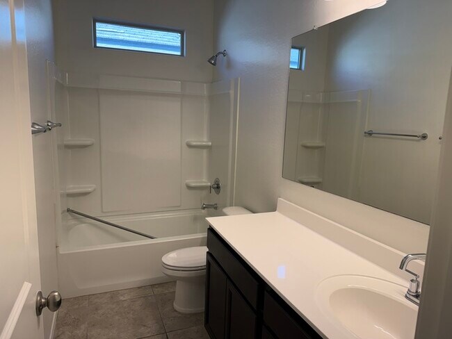 Building Photo - Tartesso