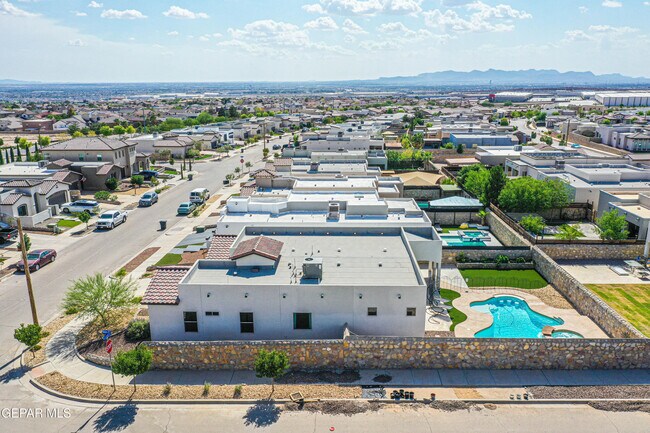 Building Photo - 12315 Houghton Springs Dr