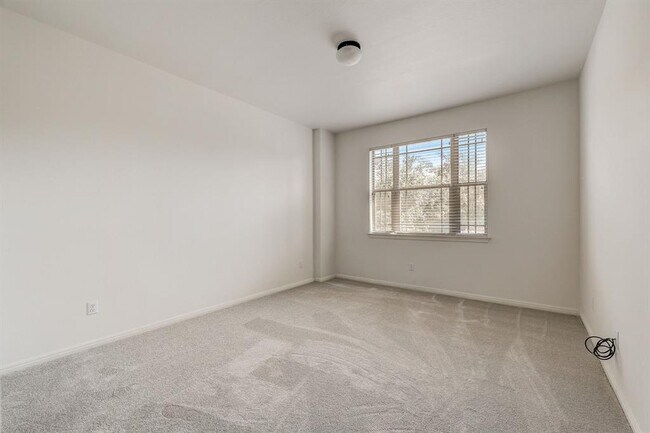 Building Photo - 16012 Spillman Ranch Loop