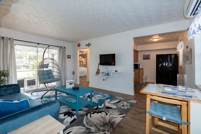 Building Photo - 141 California Ave