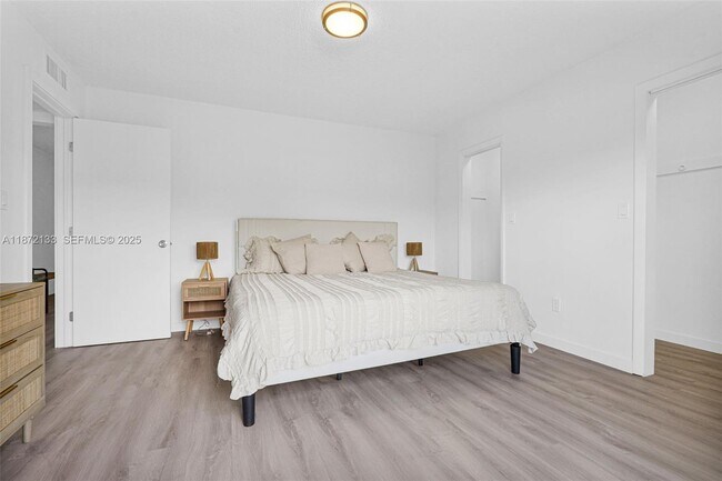 Building Photo - 13210 Memorial Hwy