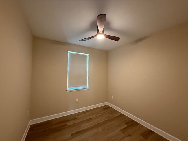 Building Photo - Newer Home in Tthe Northlake Community