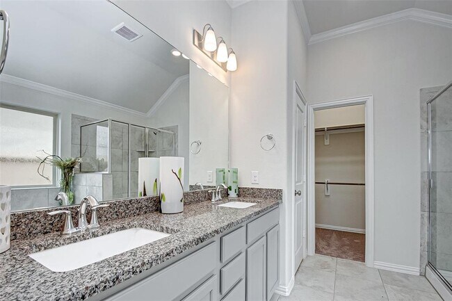 Building Photo - 1006 Warm Summer Dr