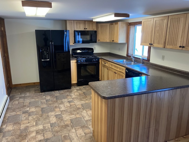 Building Photo - 276 Birch Hill Rd