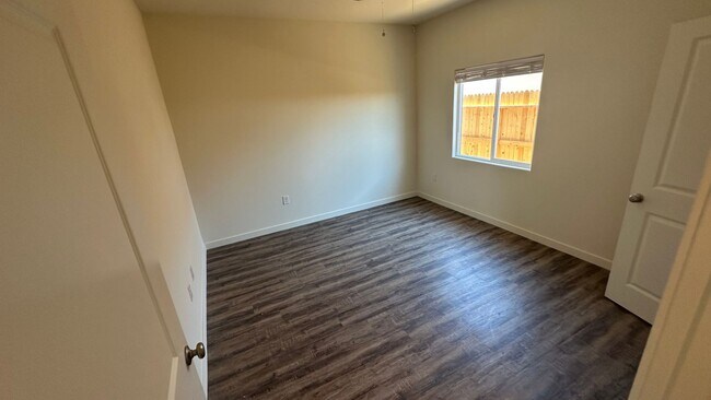 Building Photo - Coyote Run Duplexes