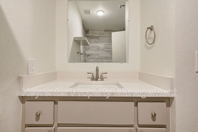 Building Photo - 2321 Cedar Brook Dr