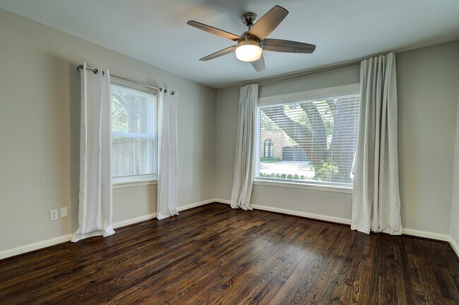 Building Photo - 2619 Eastgrove Ln