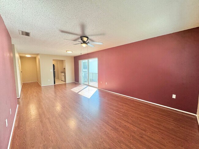 Building Photo - Lake Buckeye Condo