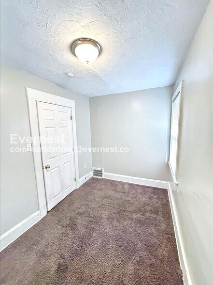 Building Photo - 12041 Belden Ave